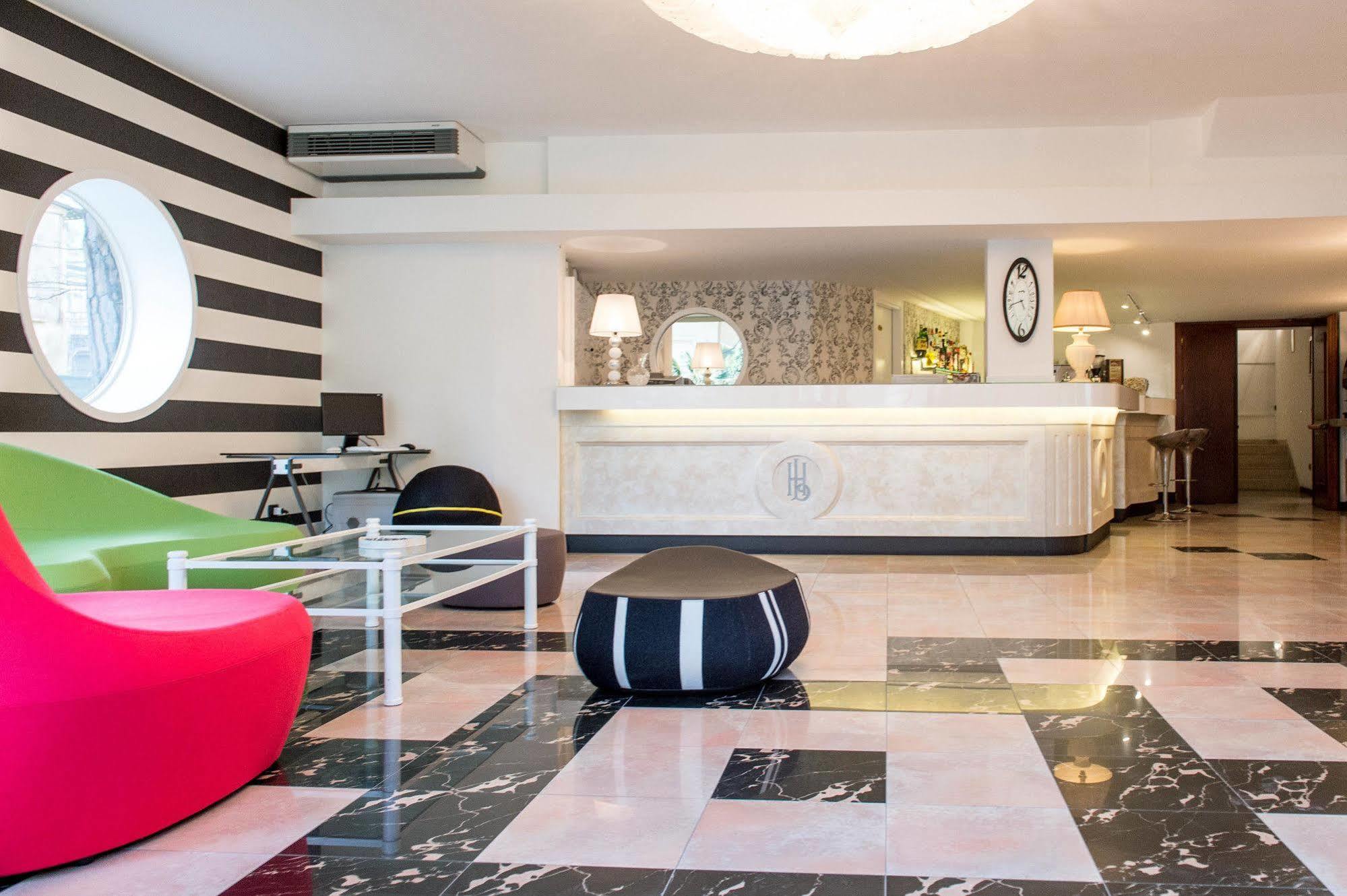 Hotel Luxor Milano Marittima Exterior foto